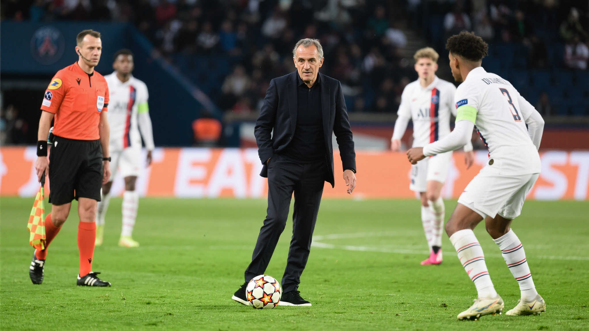 4球大胜!巴黎无姆巴佩也迎丰收时刻 主教练加尔蒂切换的新型战术尤为关键。本场赛前,他决